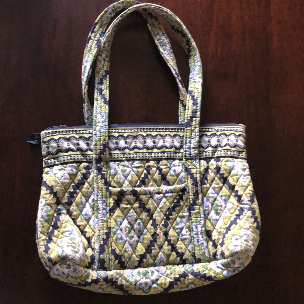 ⬇️Vera Bradley Tote